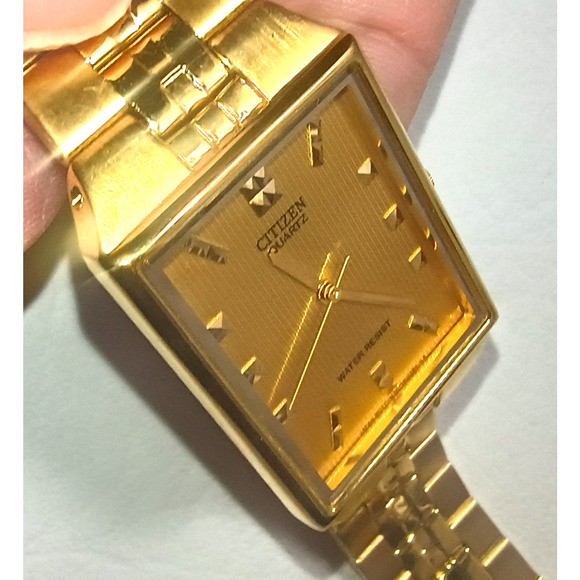 Citizen Gold Tone Tank Style Watch 1032-R wristwatch main image 13